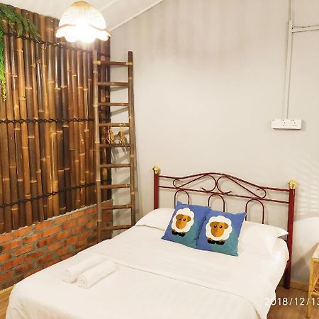 Ohana House @ 53 Kasturi Malacca Eksteriør bilde